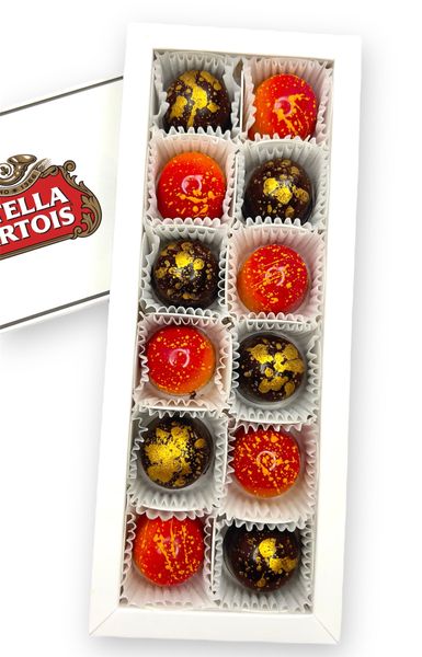 Set of 12 chocolate candies Brand