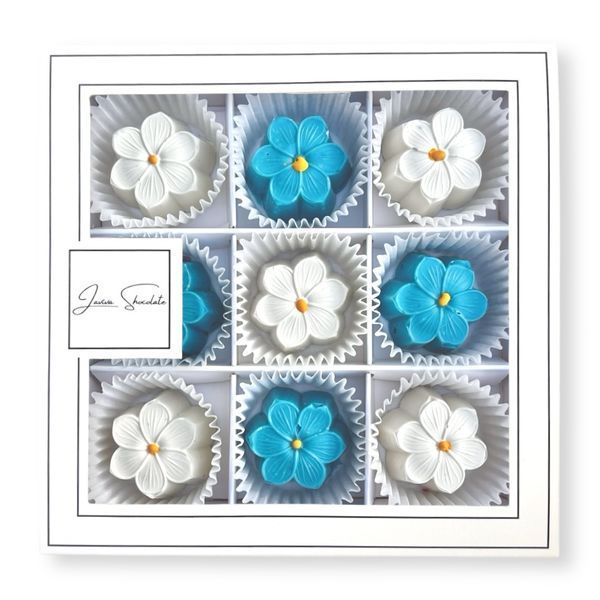 Gift set LAVIVA CHOCOLATE Blue flowers