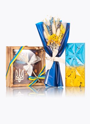 Подарунок LAVIVA CHOCOLATE З Україною в серці UA-0117 фото